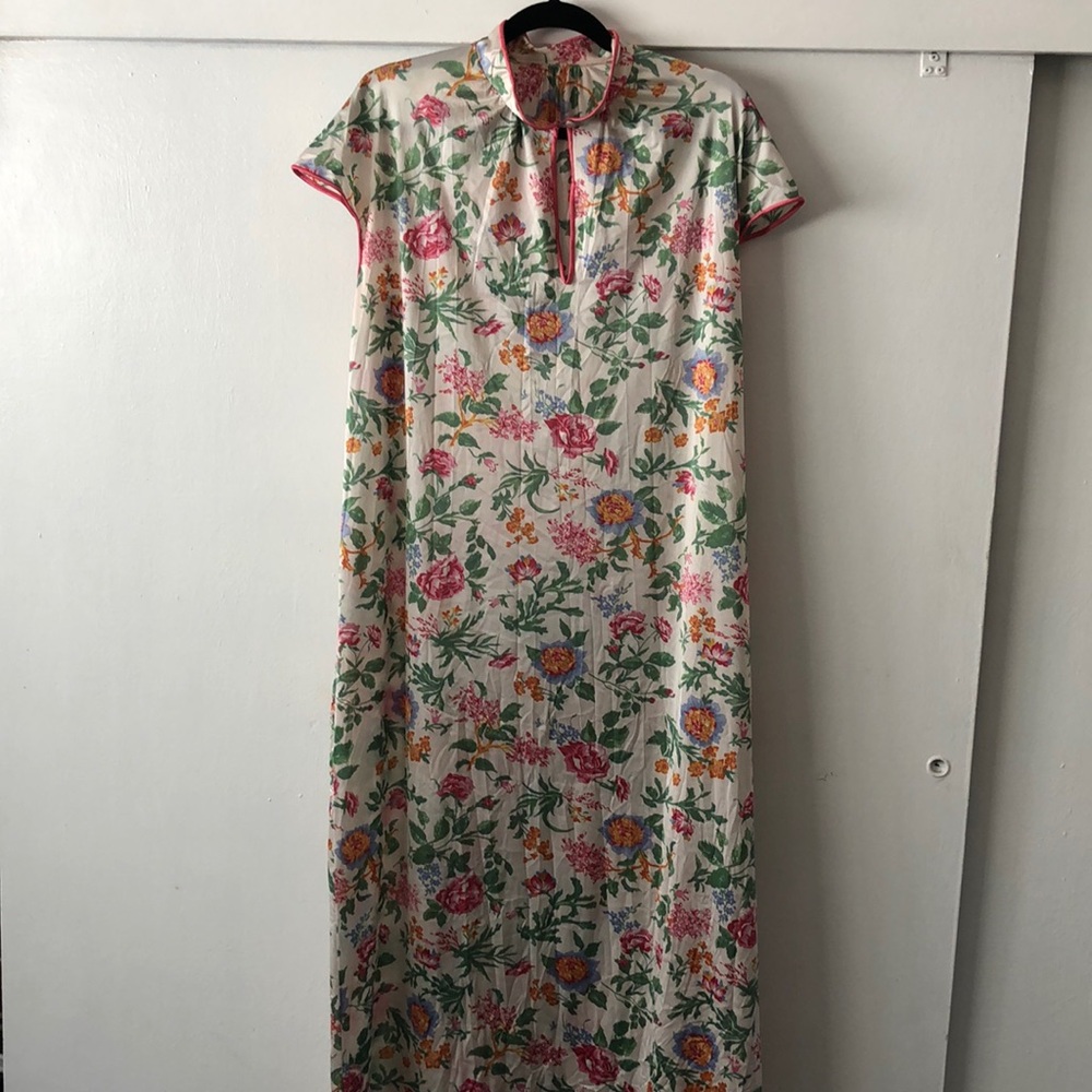 Vintage Vanity Fair Silky nightgown
